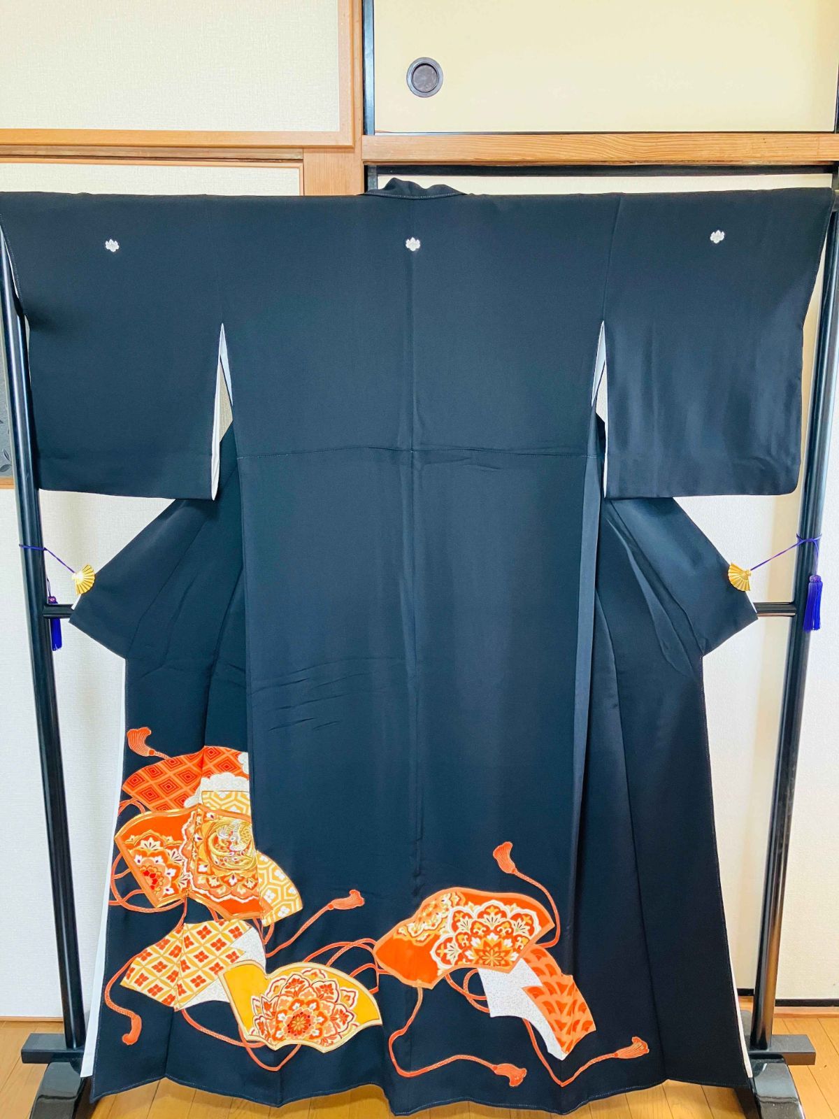 夏着物 黒留袖 絽織 刺繍の鳳凰 美しい花模様 着物 正絹 五つ紋RK-5711 kts008st 黒留袖 正絹 比翼付 金銀糸 鳳凰刺繍 - メルカリ