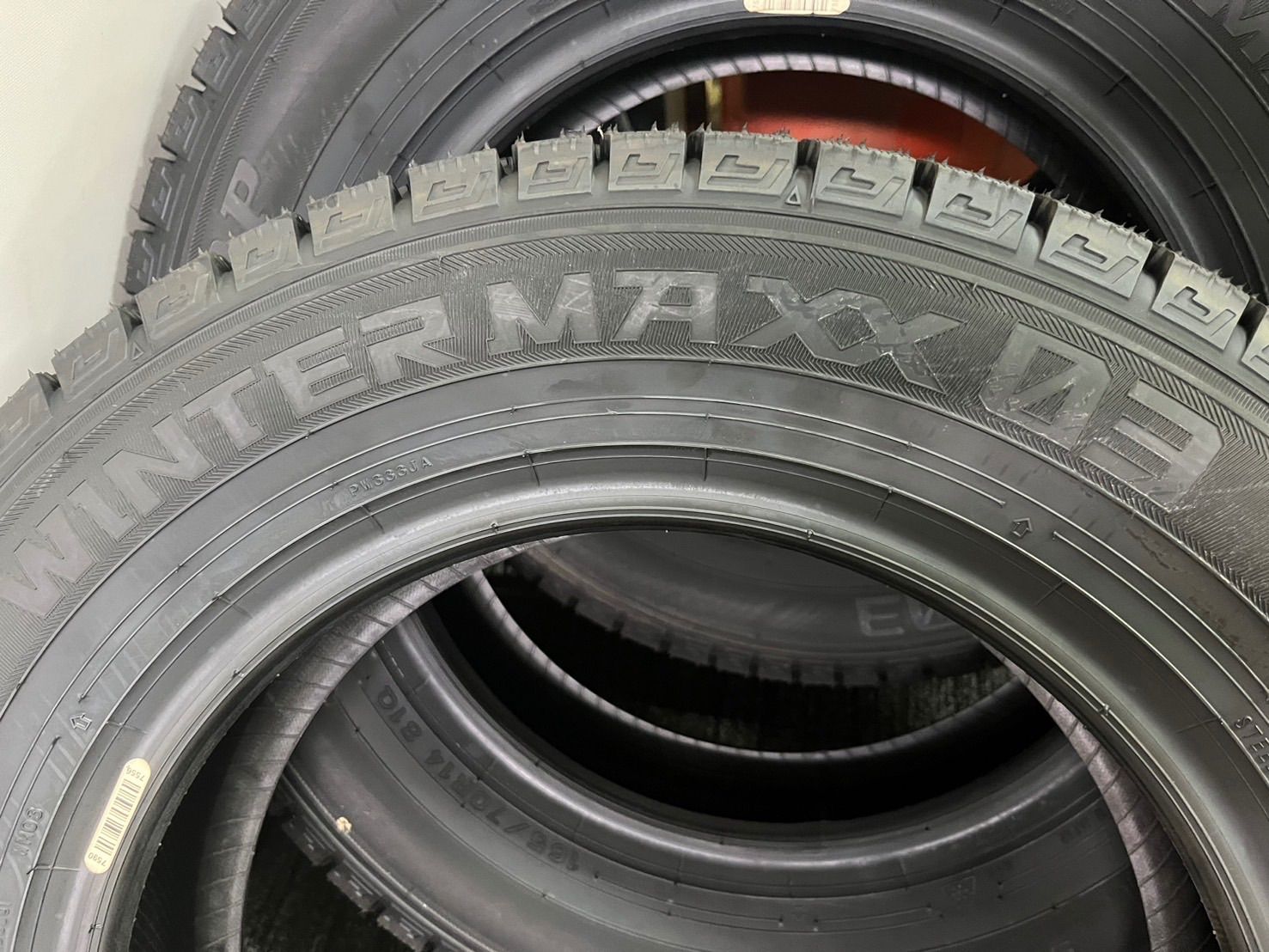 165/70R14 新品スタッドレスタイヤ 4本セット【2020年製】 DUNLOP WINTER MAXX03 WM03 165/70R14 81Q ダンロップ ウィンターマックス 冬タイヤ