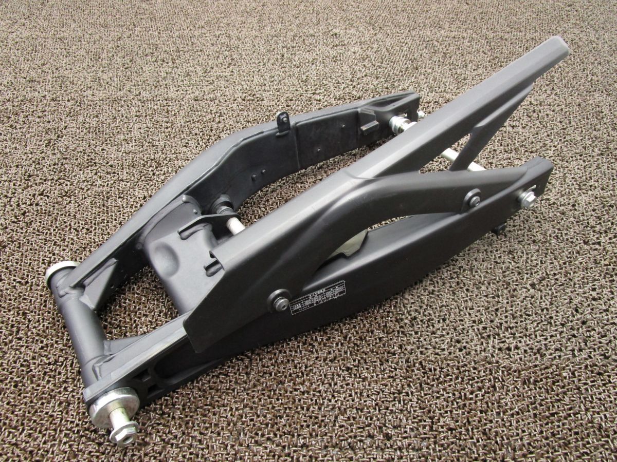 MT-25 スイングアーム チェーンカバー □W930！リアアクスルシャフト RG43J ヤマハ 【 G402E 】 動画有 インジェクション