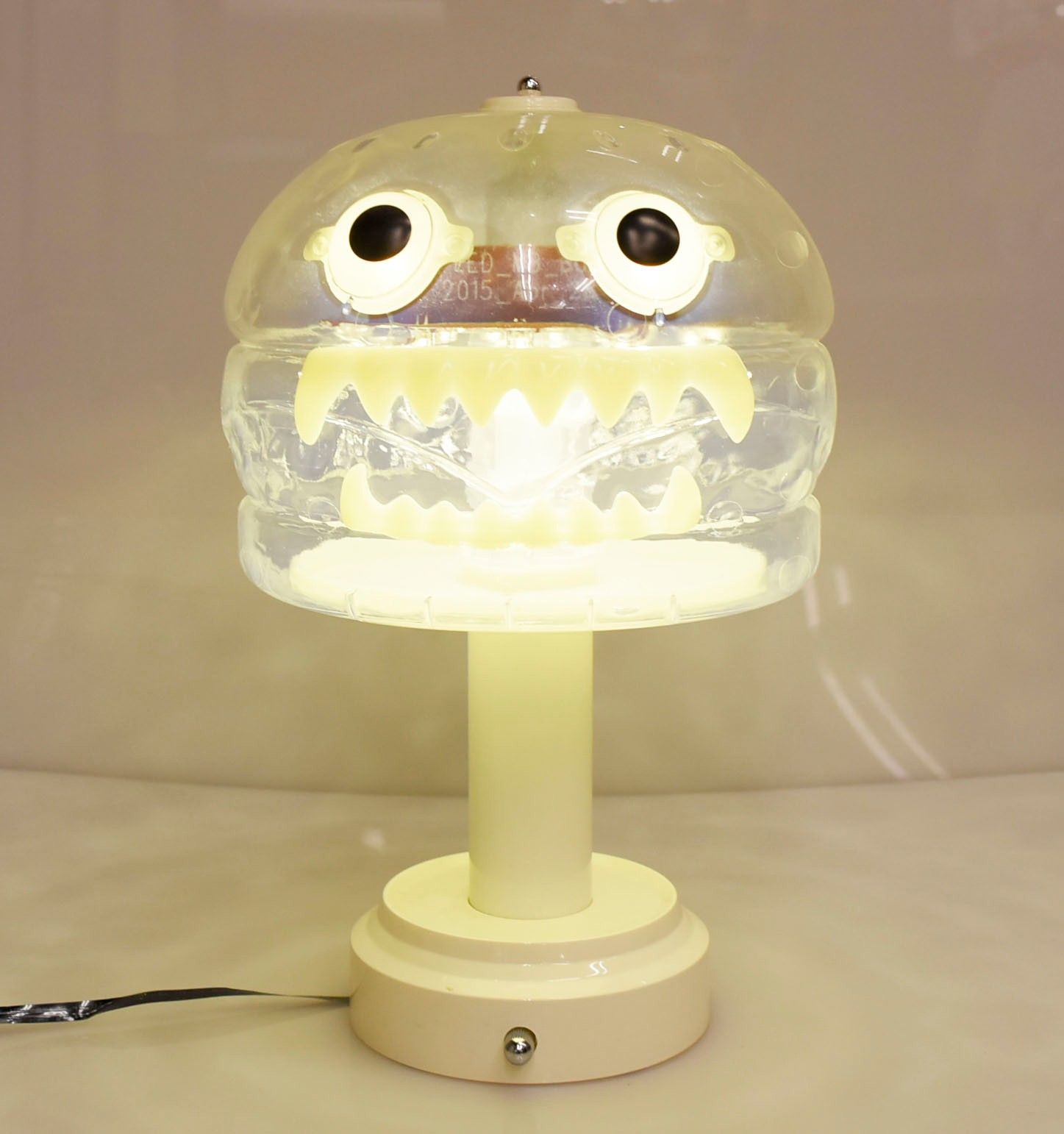 アンダーカバー UNDERCOVER × MEDICOM TOY HAMBURGER LAMP Clear ハンバーガーランプ  メンズジュエリー・アクセサリー その他 透明 103goods-21 - メルカリ