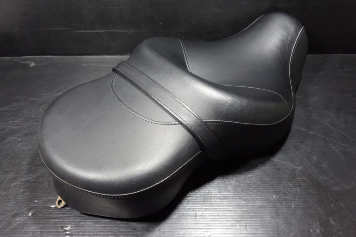 ダブル シート サンダウナー ディープバケット ハーレー 純正 スポーツスター XL1200 XL883 R20250526
