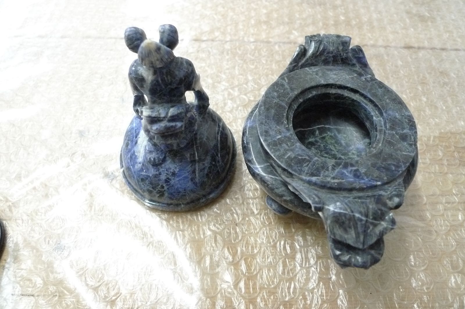 翡翠 獅子彫刻付き装飾品　香炉 翡翠 獅子香炉 ｜ ブランド品の買取ならエコリング