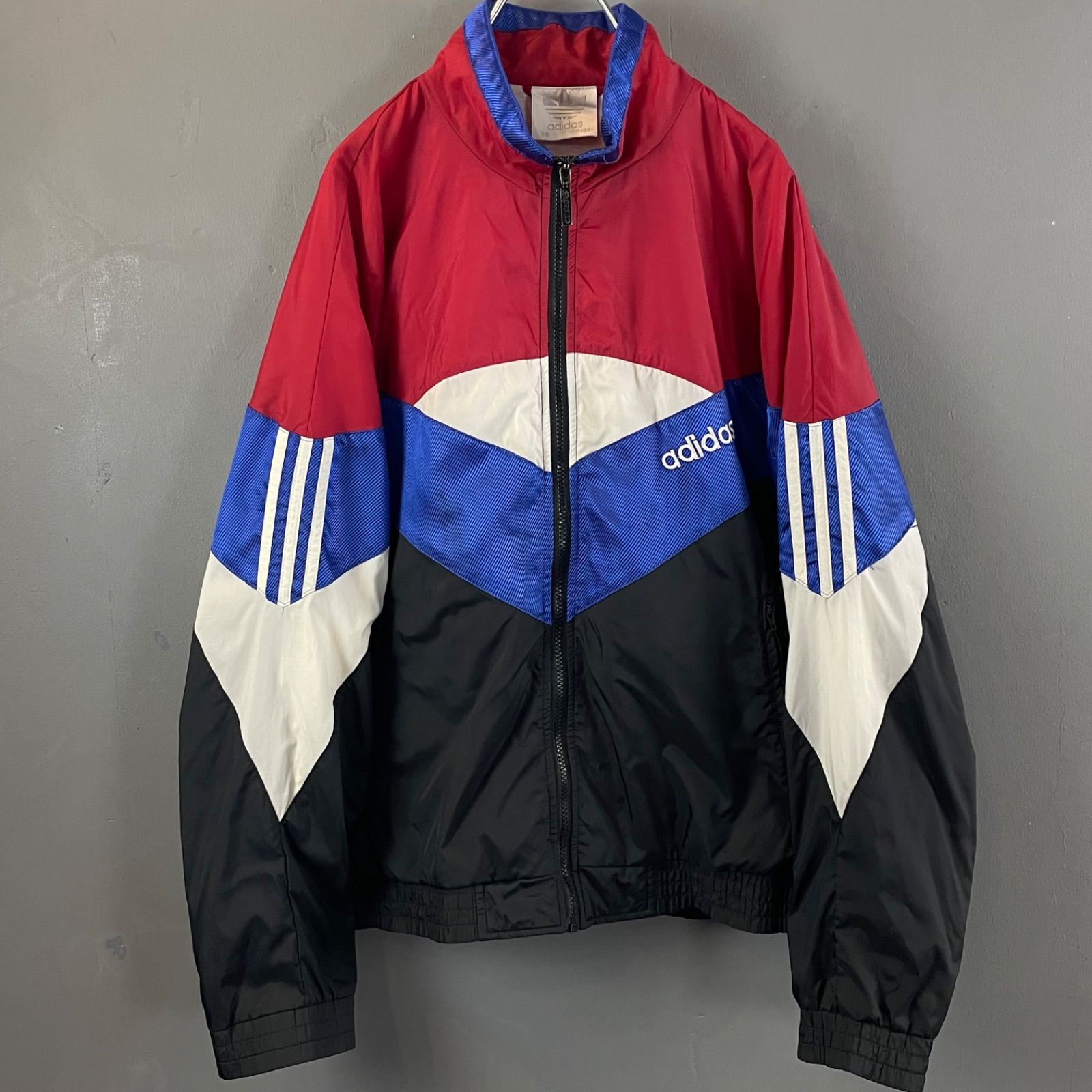 80s 90s adidas Vintage Logo Embroidery Nylon Jacket 80s 90s adidas Vintage Logo Embroidery Nylon Jacket