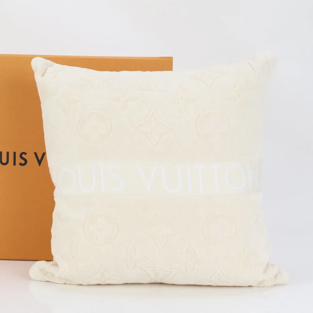 ルイヴィトン クッション・LV バケーション 2個セット クッション・LV