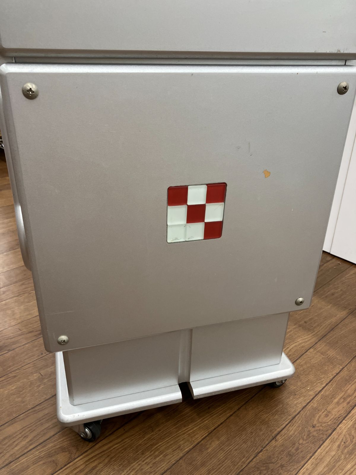 み 木製収納ロボ