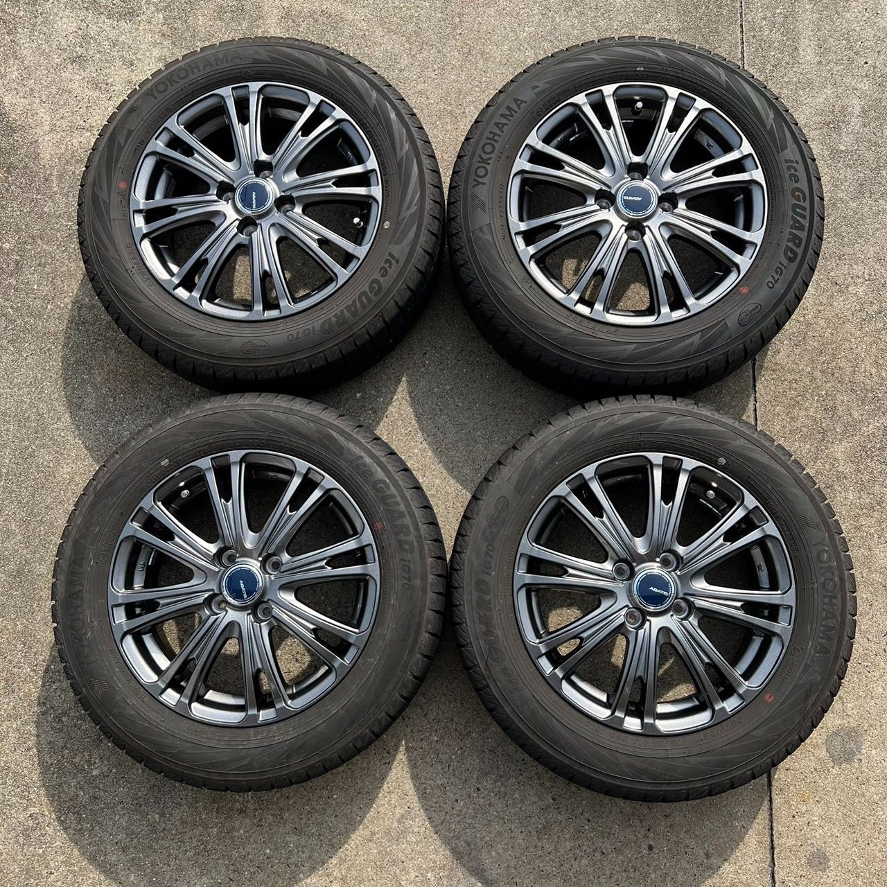 YOKOHAMA製 15インチ タイヤホイールセットスタッドレスタイヤ付 よい