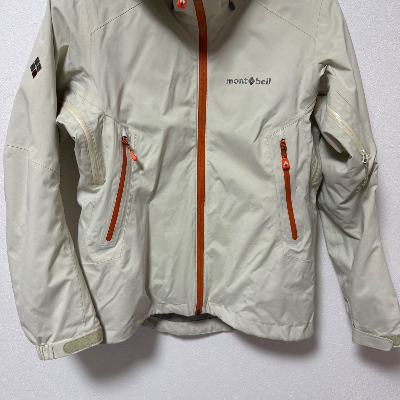 ストームパーカ