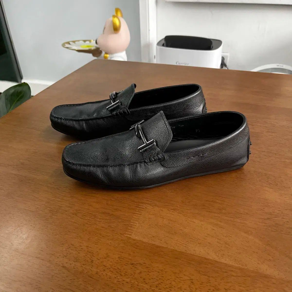 TOD S トッズ ダブルティー 時代を超越した ドライビング シューズ Uk7 5
