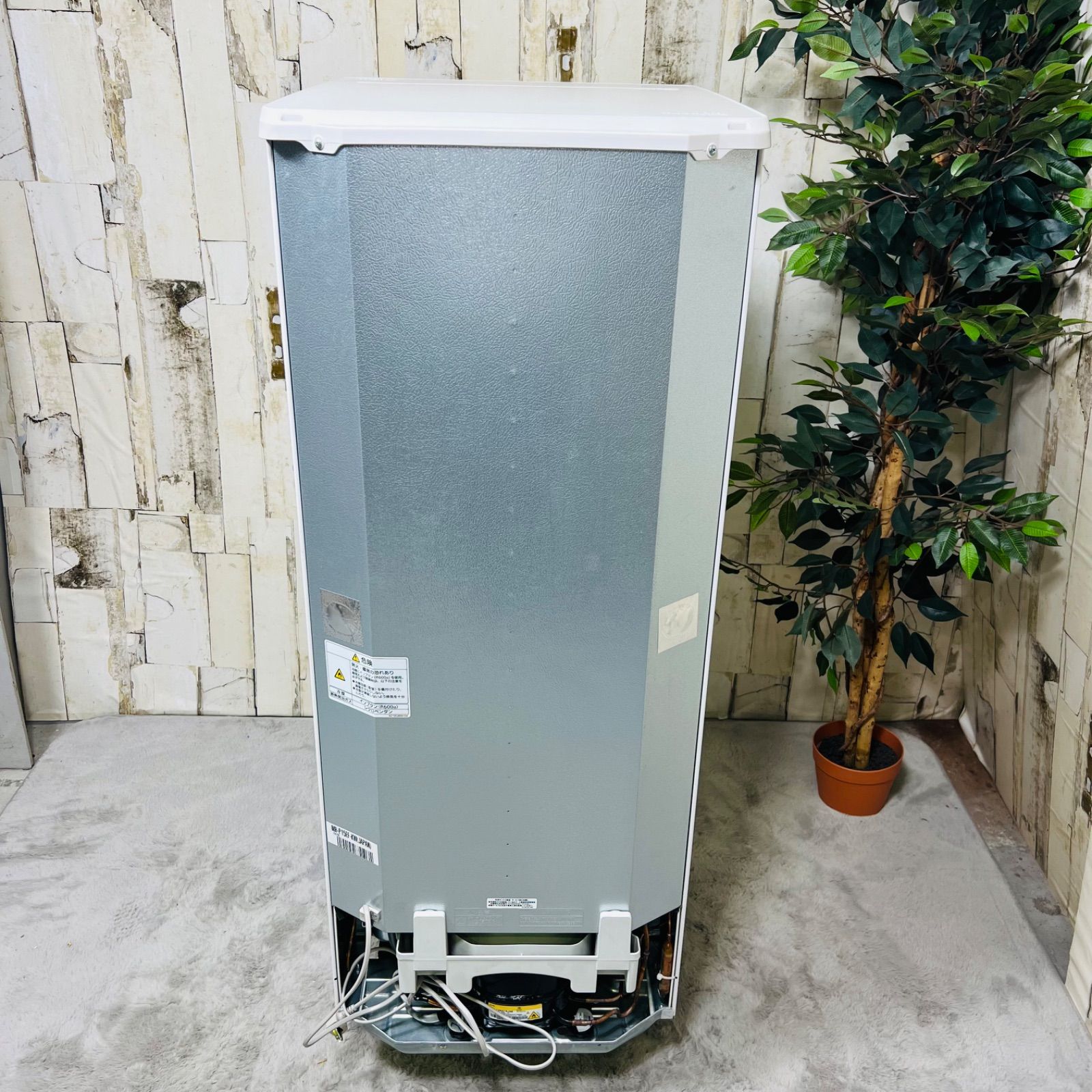 MITSUBISHI/三菱 ノンフロン冷凍冷蔵庫 2021年製 MR-P15EF 生活家電 【2020年製】MITSUBISHI 三菱 MR-P15EF-KW ノンフロン冷凍冷蔵庫