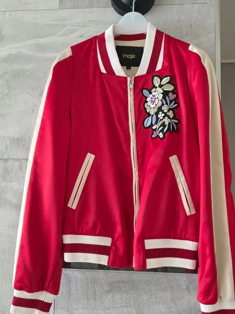 マージュ レッド 花 刺繍 ブルゾン ジャケット