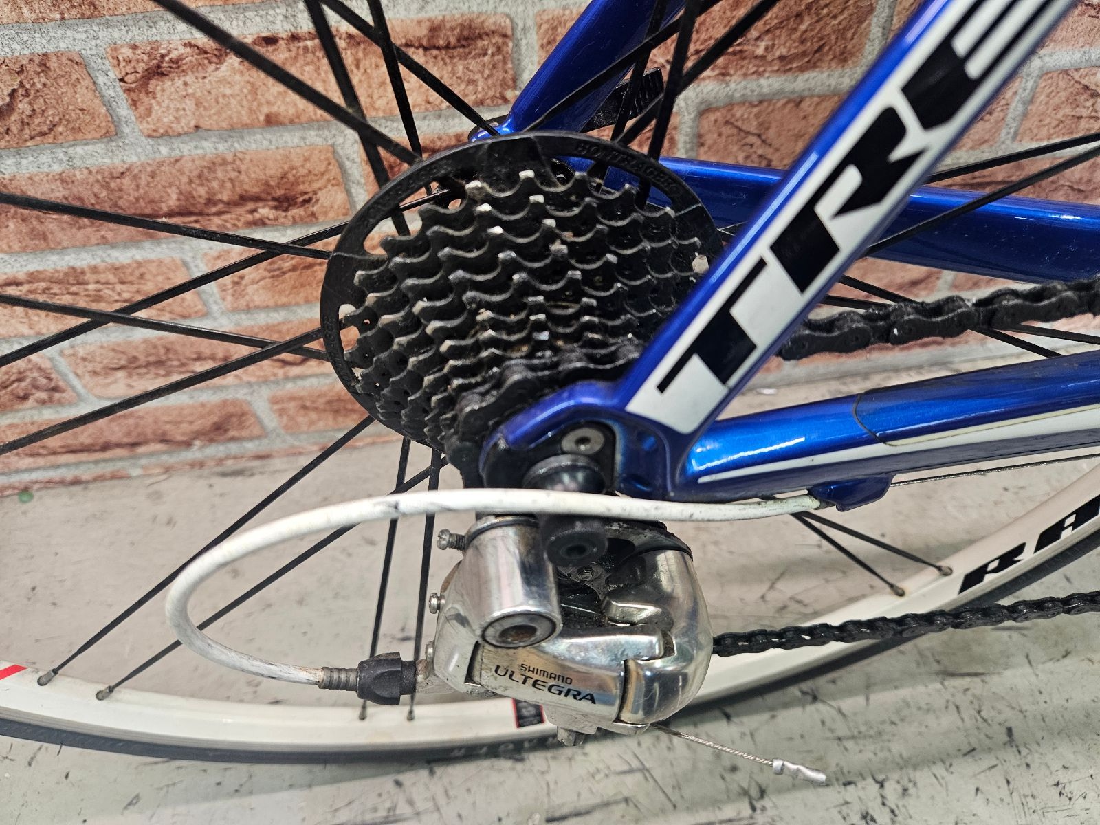 105×ULTEGRA トレック