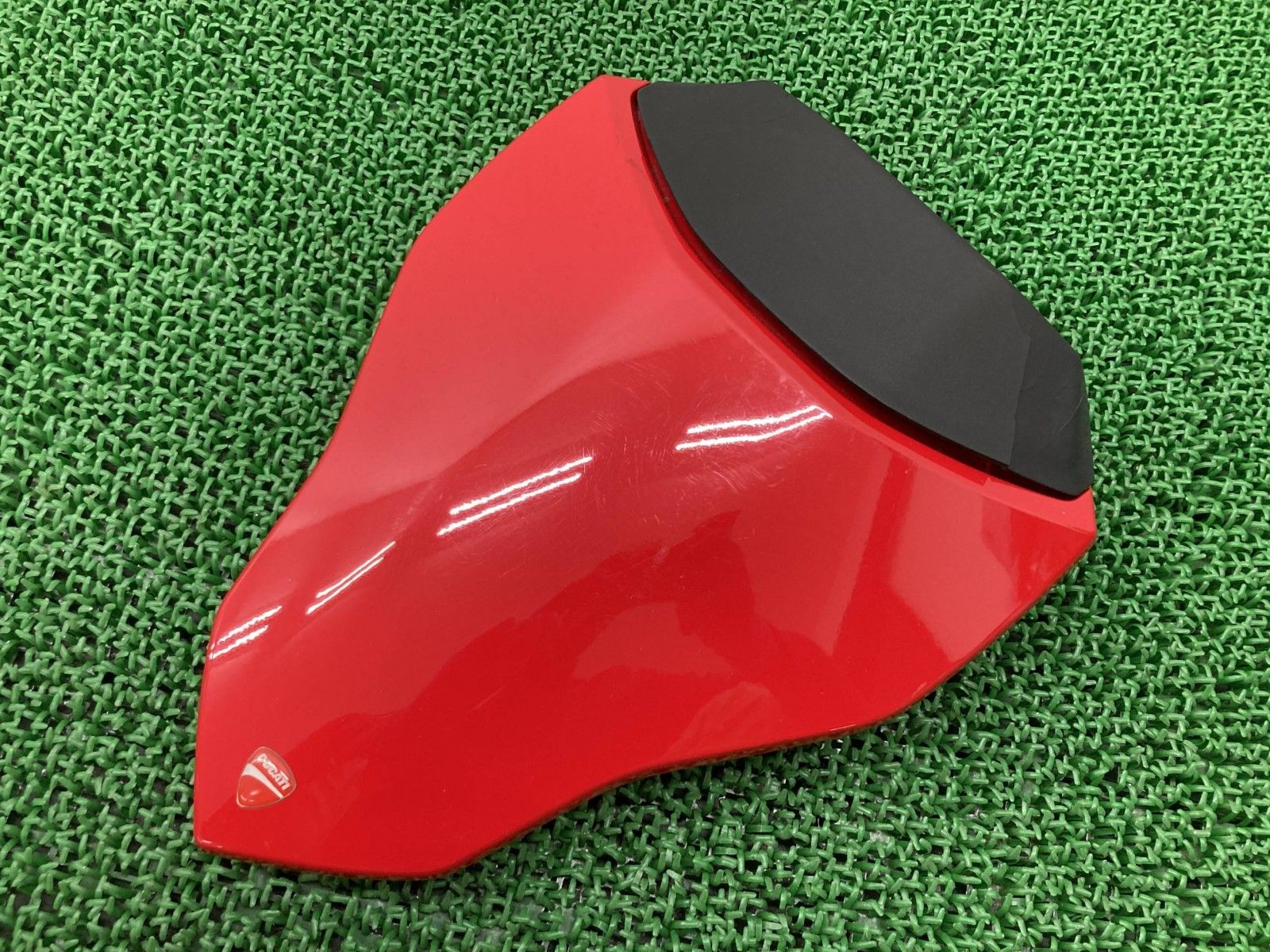 ストリートファイター848 シングルシートカウル 赤 247.1.342.2A ドゥカティ 社外 バイク 部品 修復素材に 品薄 品 oF