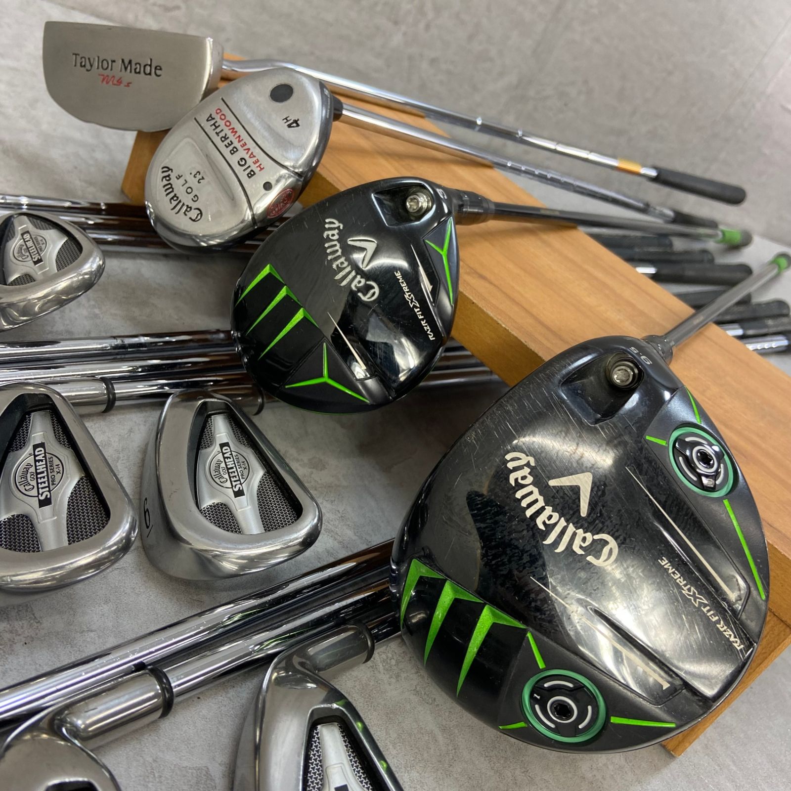 Callaway　キャロウェイ　メンズゴルフ14本セット　右利き用　キャディバッグ　ヘッドカバー　初心者おすすめ　入門用