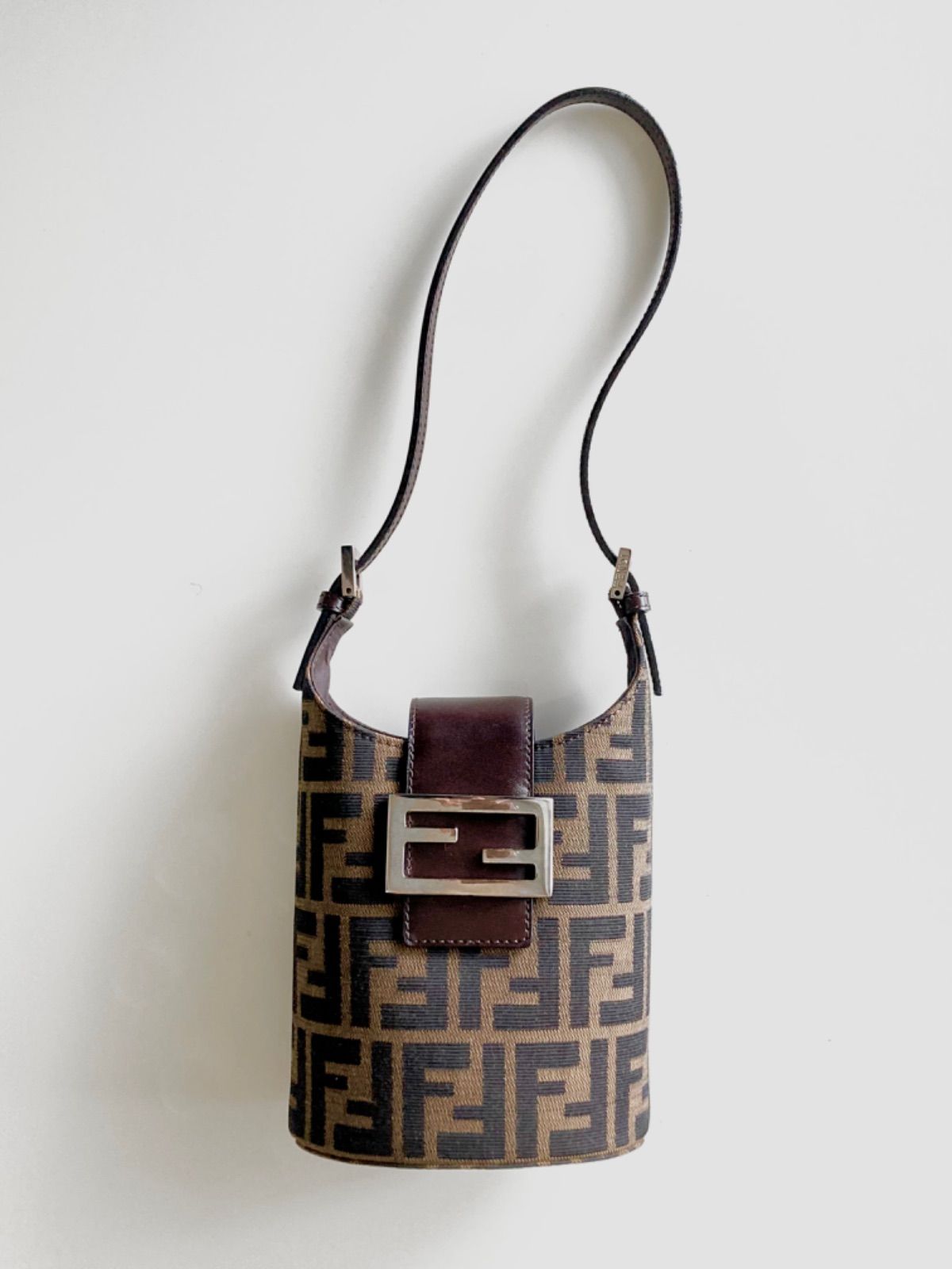 美品】FENDI ROMA ボディバッグ フェンディ×フィラ コラボ ズッカ柄 美