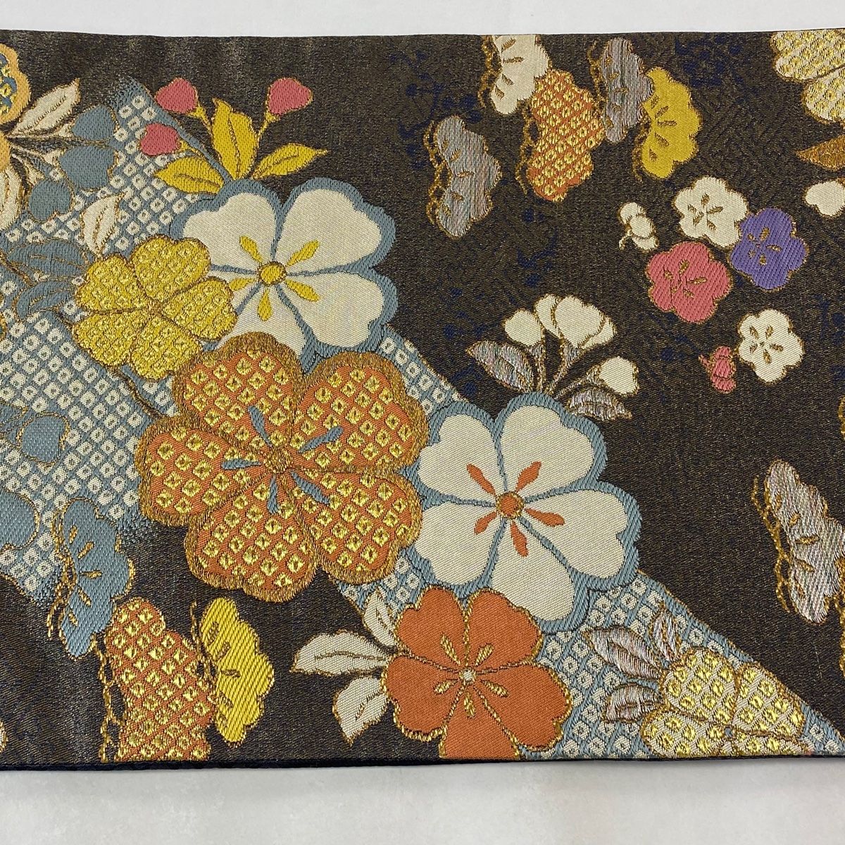 袋帯 美品 秀品 振袖向き 桜 松 金糸 金茶 六通 正絹 【中古