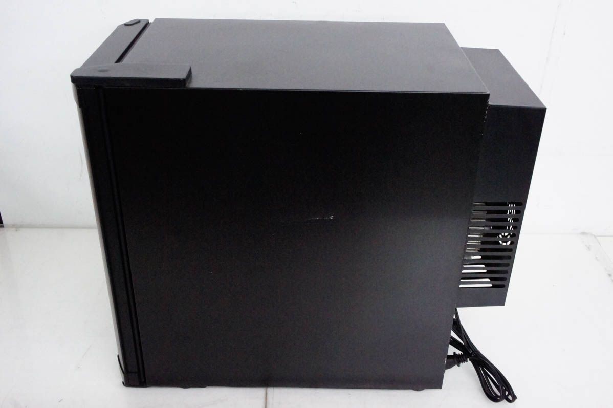 【中古】マルカイコーポレーション レトワール ワインクーラー 8本用 WCE-8B 中古】マルカイコーポレーション レトワール ワインクーラー 8本