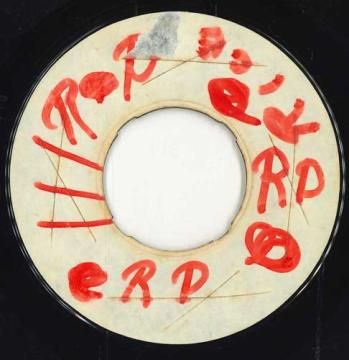 英7” Lee Perry /  Burt Walters People Funny Boy / Blowing In The Wind DB1146 Doctor Bird /00050 Lee (King) Perry / Burt Walters – People Funny Boy / Blowing