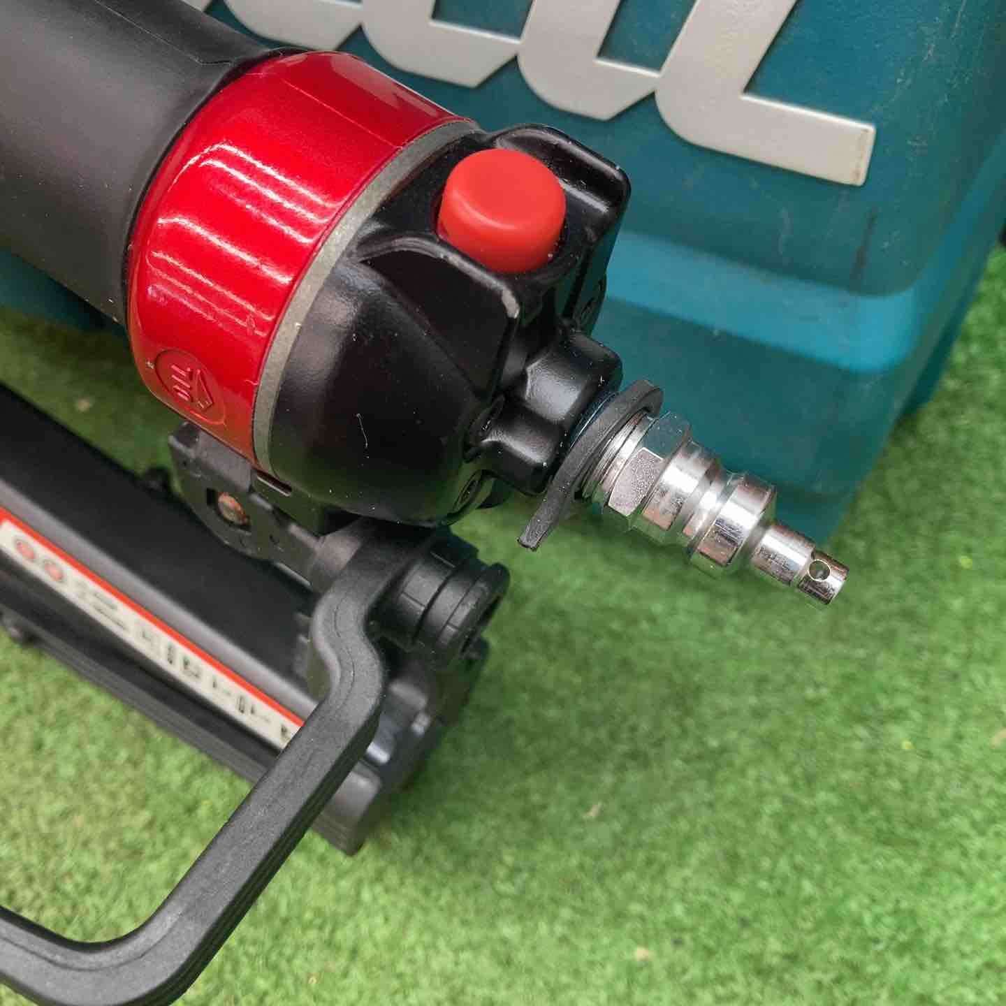 高圧フロアタッカ