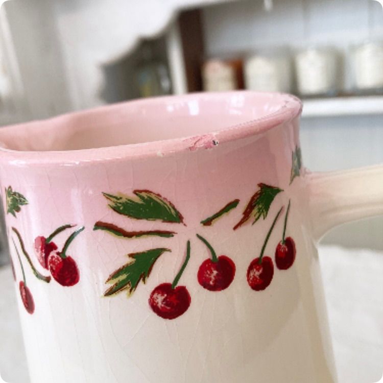 アウトレット 【フランス直輸入】シンプルなフォルムとチェリー柄が