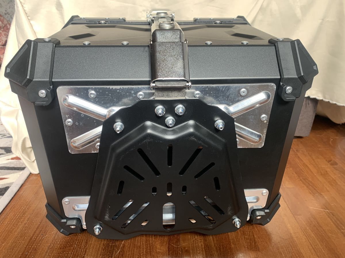 取り付け金具付き 大容量45L