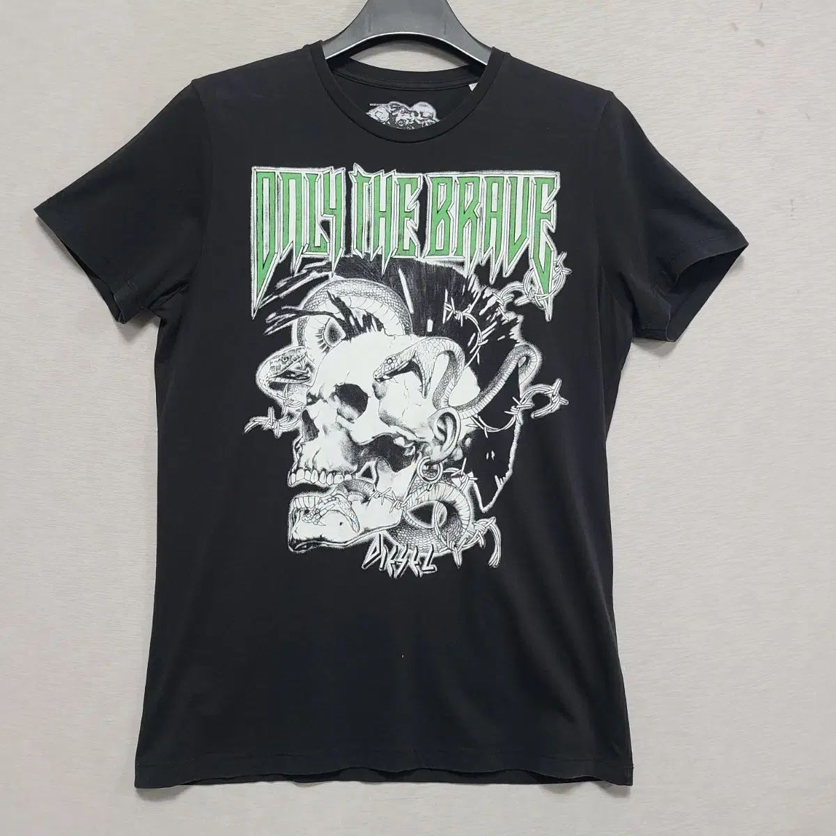 ディーゼル 黒 プリント 半袖Tシャツ メンズ 100 ― 0319