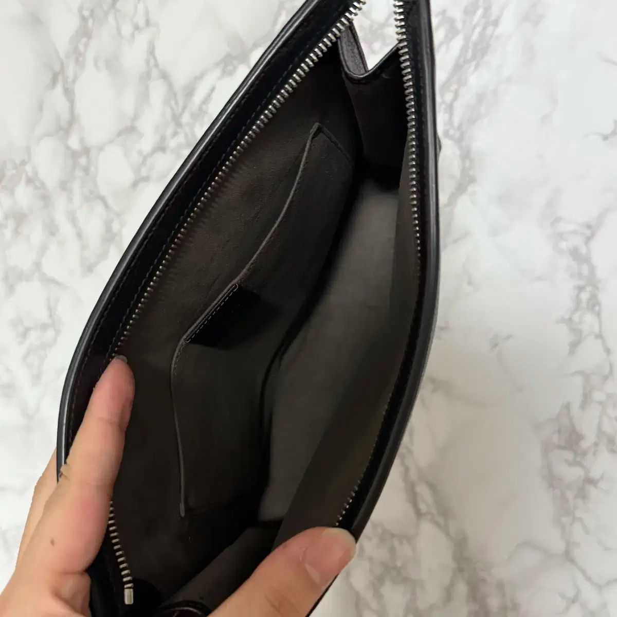 クラッチバッグ