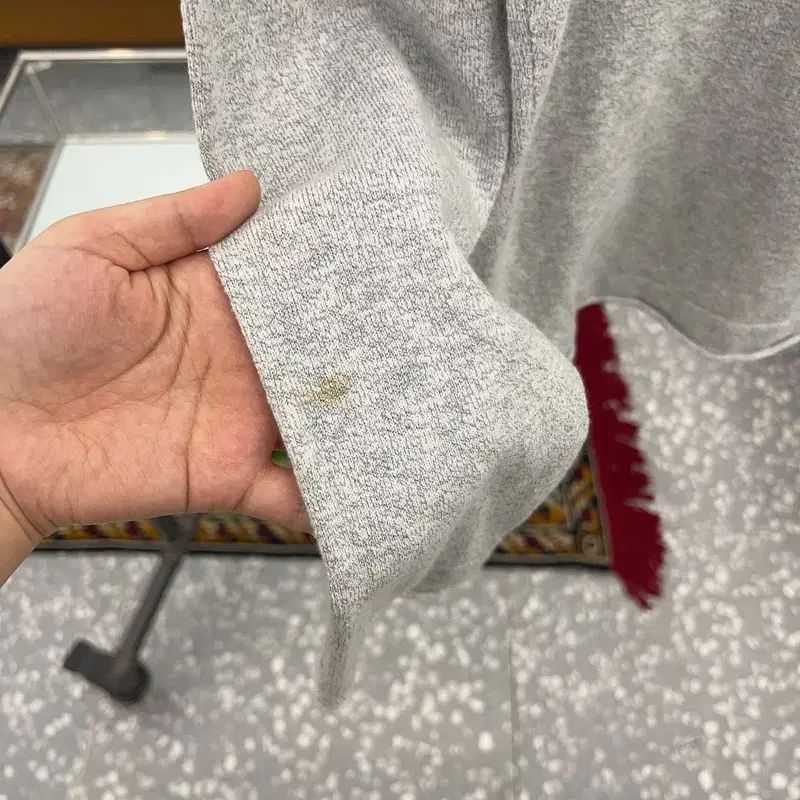 9839【美品・正規品確認済み】ストーンアイランド☆ワッペン付きLサイズニット カーディガン、セーター、ニットなどメンズニットウェア | Stone