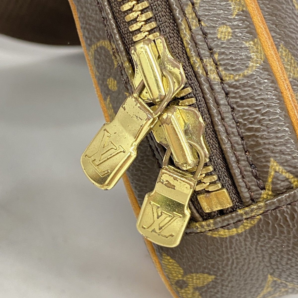 美品　ルイヴィトン　モノグラム　ポシェットガンジュ　ボディバッグ LOUIS VUITTON ルイ ヴィトン モノグラム ポシェット ガンジュ