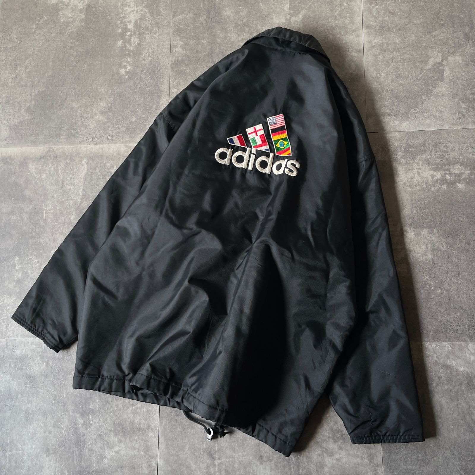 90s adidas 万国旗タグ ナイロンジャケット 刺繍ロゴ 3XL相当 黒 A92