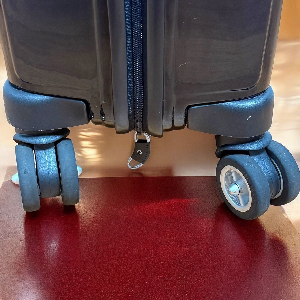 ☆希少品 送料無料 良品 Samsonite GRAVITON LIGHT SPINNER 29L V32