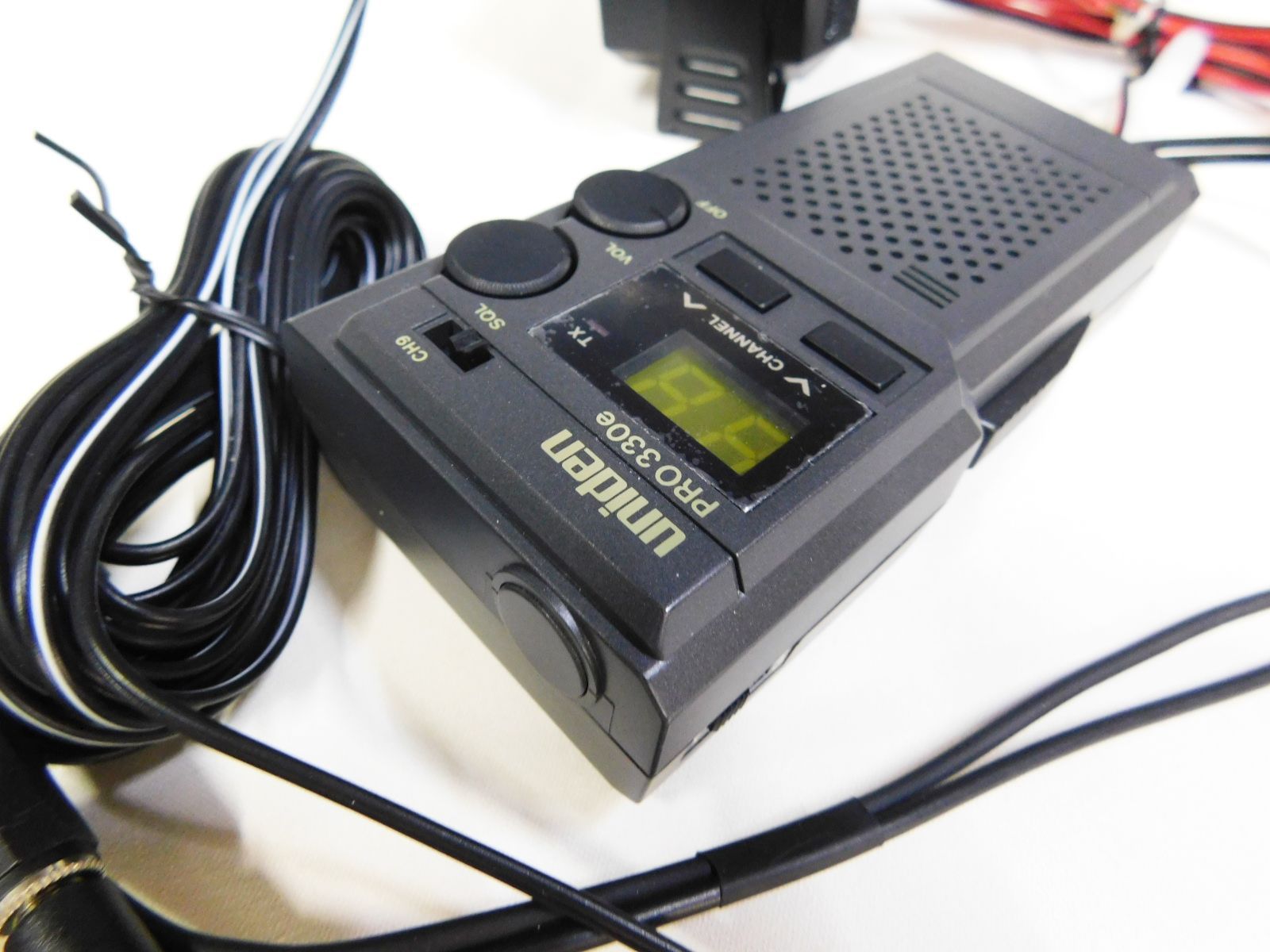 デコトラ CBラジオ Uniden Pro-330e 取締り回避 合法CB無線 CL3101 デコトラ CBラジオ Uniden Pro-330e 取締り回避 合法 CB