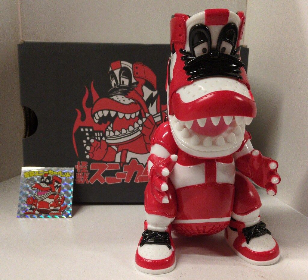 TOKYOGUNS 怪獣スニーカーヘッド シカゴカラー 02 - メルカリ