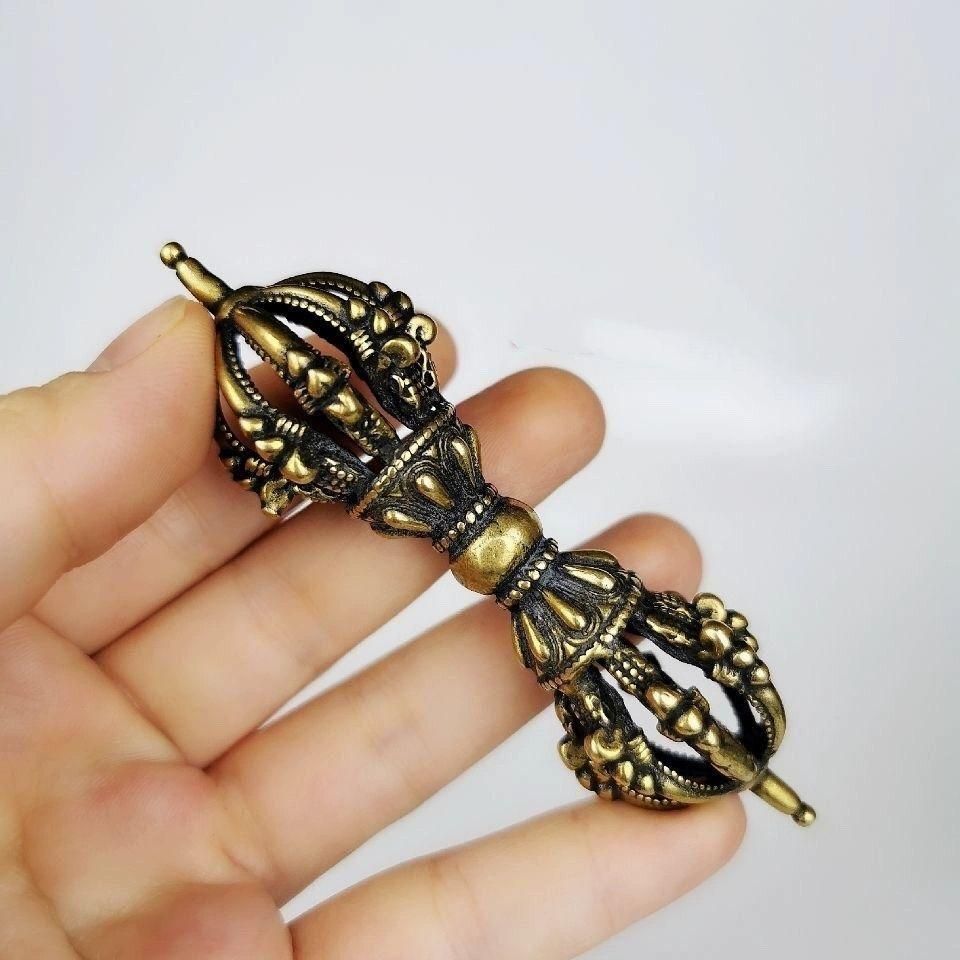 銅器 仏教  金剛杵 古美術 コレクション品 銅製 工芸品 彫刻装飾品置物 銅器 仏教 金剛杵 古美術 コレクション品 銅製 工芸品 彫刻装飾