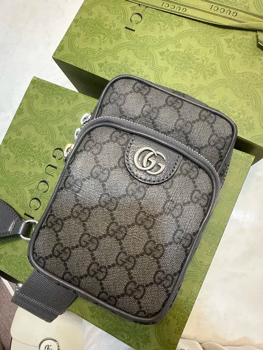 GUCCI グッチ ヒップサック クロスバッグ