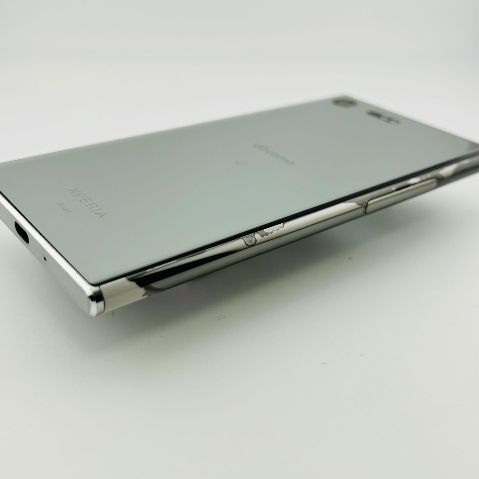 バッテリー良好 Xperia XZ Premium SO-04J 64GB シルバー SIMフリー