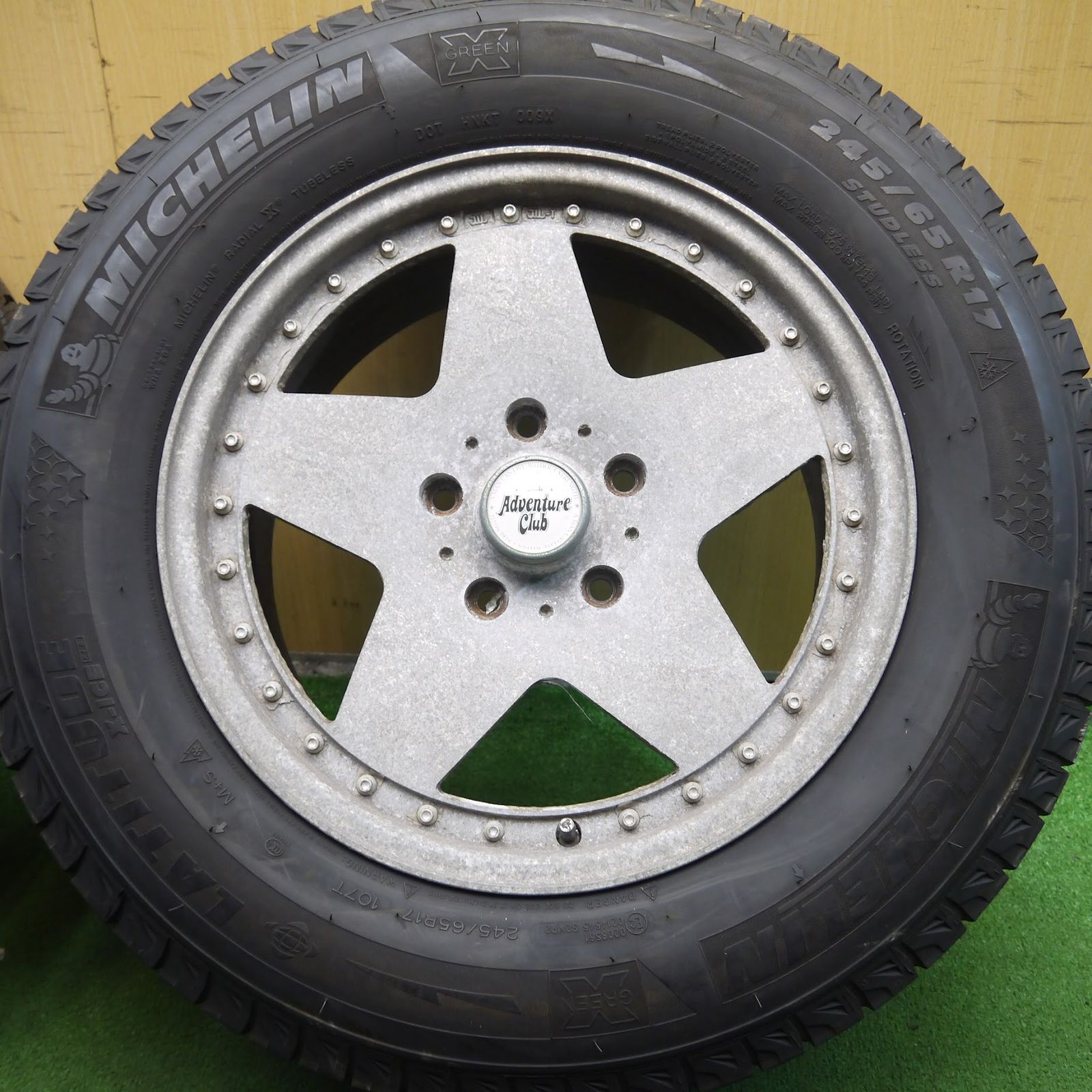 バリ溝 ミシュラン 235/65R17 X-ICE XI2 4本セット 中古