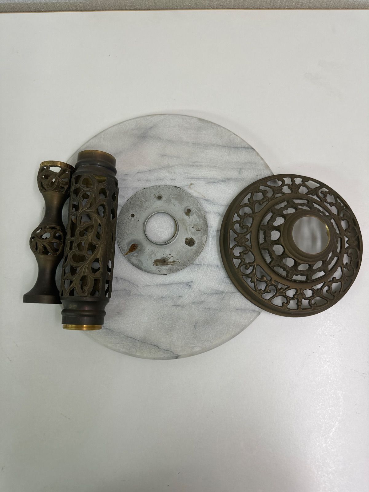 フォロー割対象商品】レトロ アンティーク 大理石円形テーブル サイド