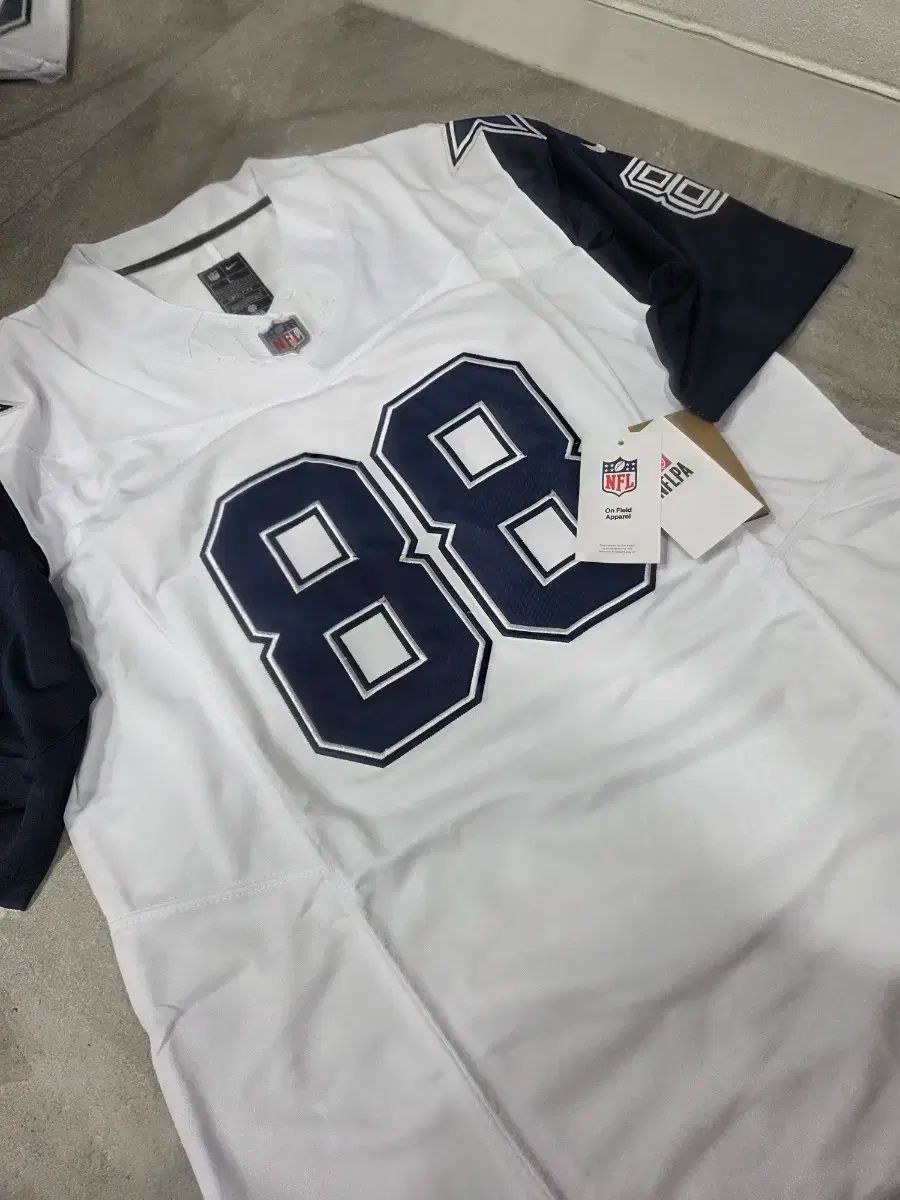 12/13 チェルシー ホーム 長袖 ユニフォーム #11 オスカル 12/13 チェルシー ホーム 長袖 ユニフォーム #11 オスカル 12-13