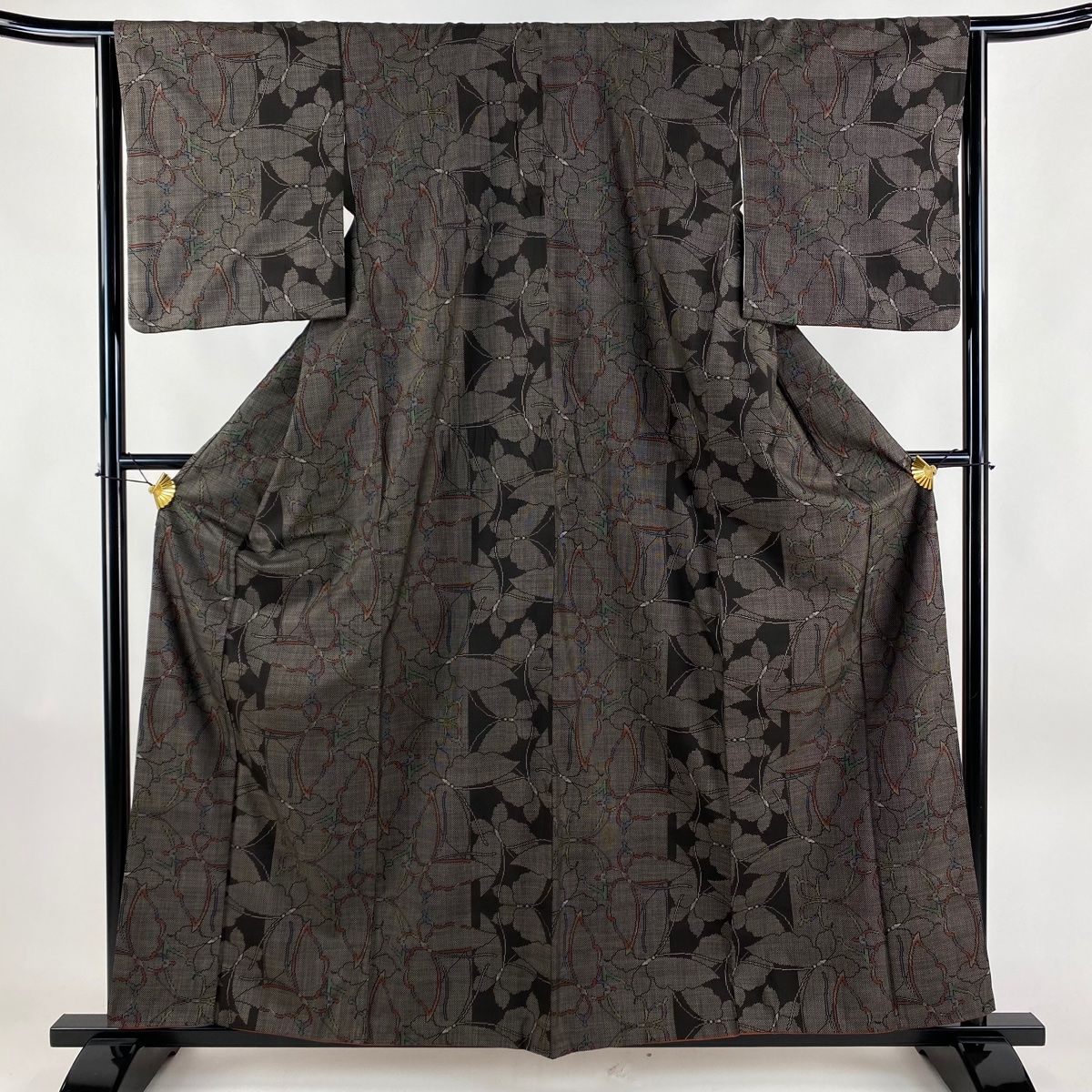 紬 身丈160cm 裄丈64cm M 袷 幾何学模様 焦茶色 正絹 名品 【中古  