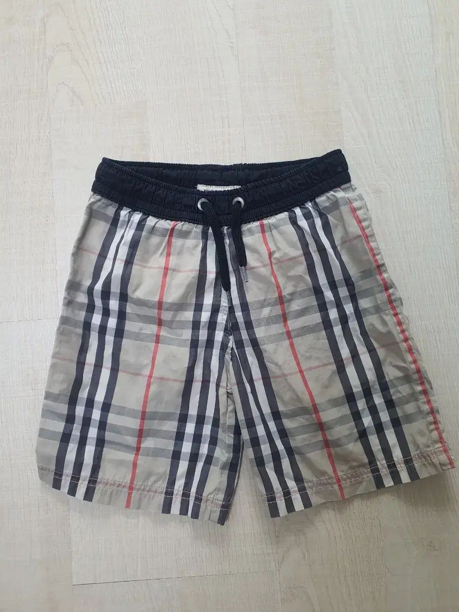 3Y Burberry Kids(バーバリーキッズ) 水着 パンツ-お得で楽しい