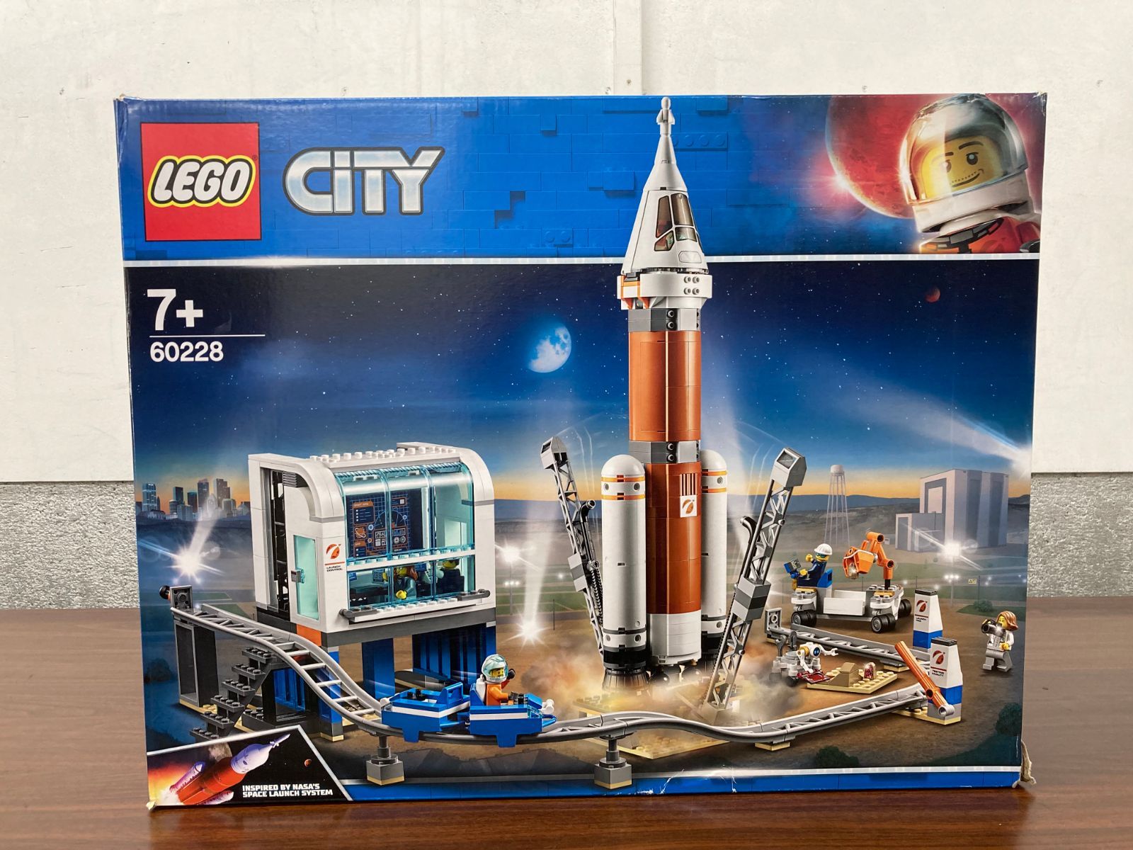 レゴ(LEGO) シティ レゴシティ LEGOCITY 超巨大ロケットと指令本部