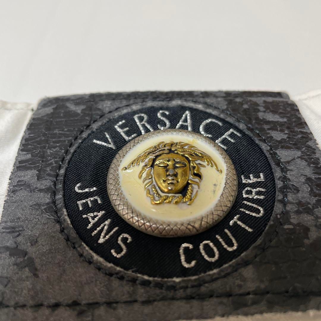 ヴェルサーチェジーンズ