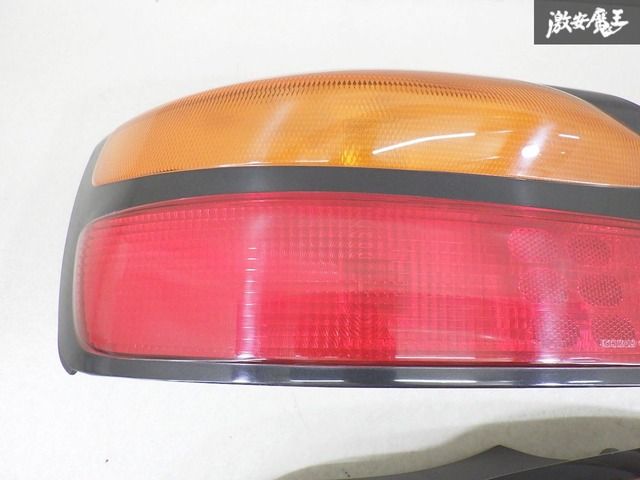 s15 シルビア　純正テールランプ 100%新品，セール S15 シルビア 純正 ノーマル テールランプ テール