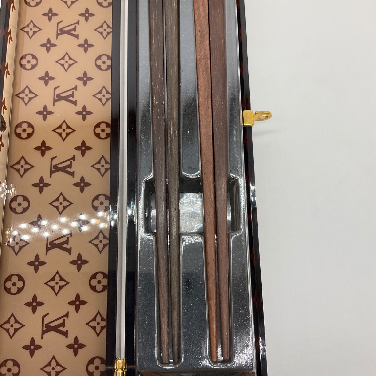 Louis Vuitton ルイヴィトン お箸&箸置きセット VIP限定品 Louis Vuitton 箸&箸置きセット 非売品モノグラム 【VIP限定】