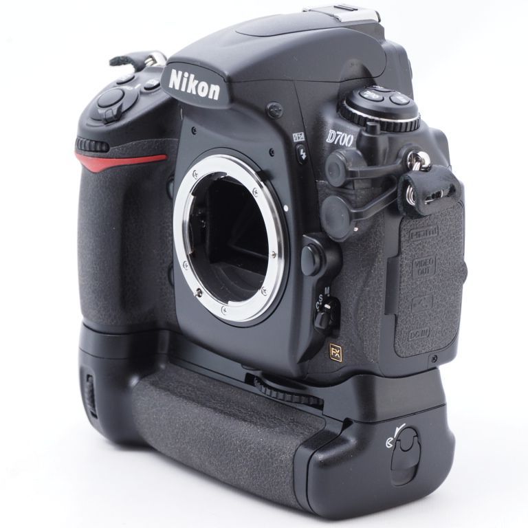 Nikon D700, MB-D10, 50mm 1.8Gレンズ & SB800 - www.sorbillomenu.com