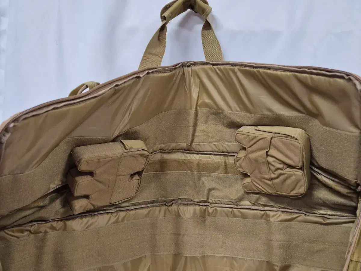 カーキ タクティカルガン