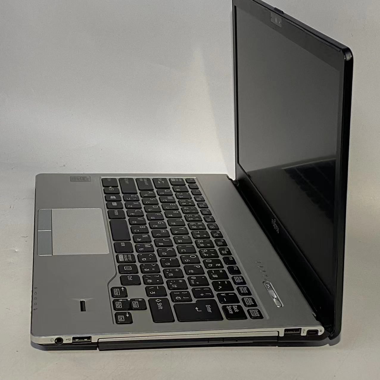 富士通LIFEBOOK i5-10世代 512/8GB バックライトM169 富士通LIFEBOOK