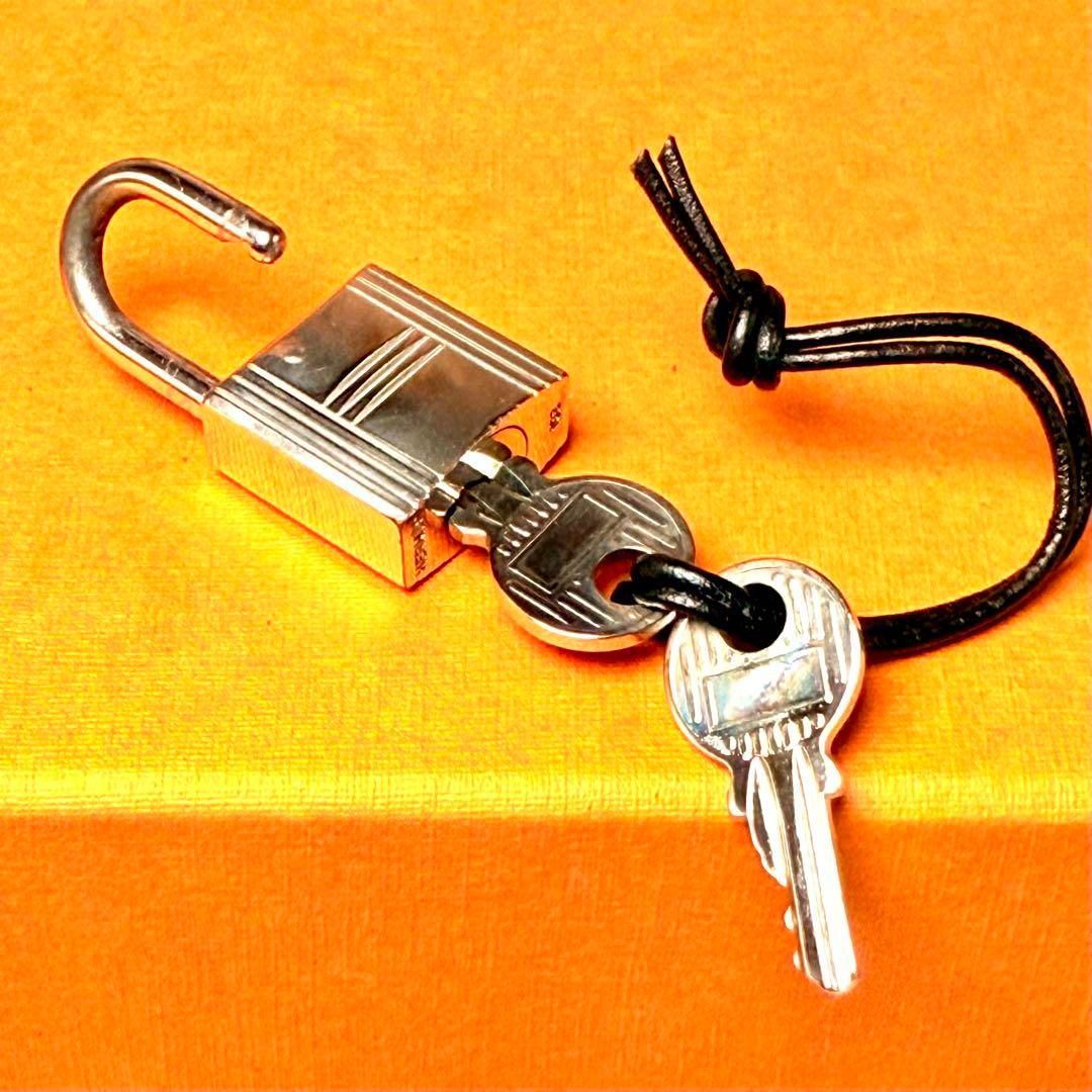 HERMES エルメス カデナ南京錠パドロック　鍵1ケ　鍵No.102 楽天市場】HERMES エルメス カデナ パドロック No.102 南京錠 鍵