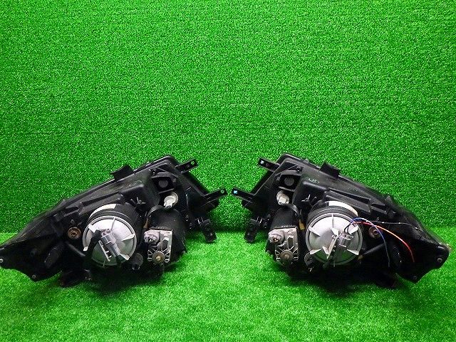 ワゴンR スティングレーリミテッド ヘッドライト 左右 HID MH23S 100-59191 X スズキ 251004228 FFCRYSTALESIA_COM