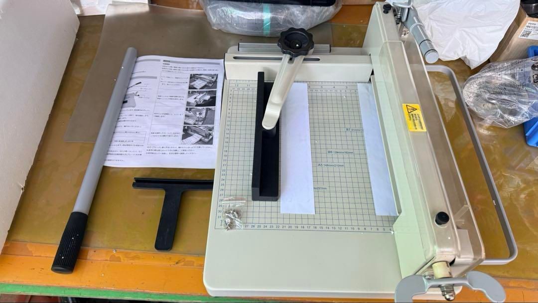 業務用 novac A4サイズペーパーカッター NV-BC100